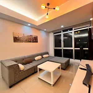 The Pearl Interior Designed 1 Bedroom Unit Burgos Circle Bgc Apartment