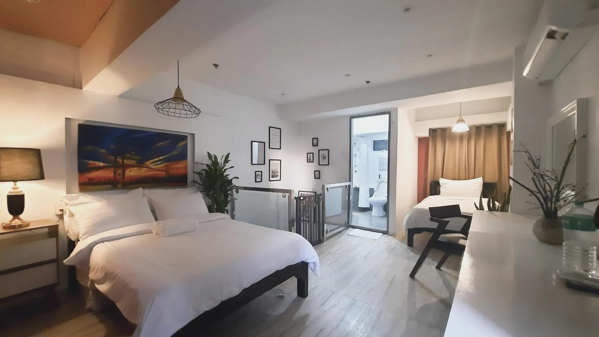 L1 Twin Bed Staycation In Bonifacio Global City Manila